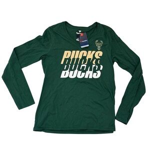 NWT Fanatics Milwaukee Bucks Womens V-Neck Long Sleeve Shirt Green Size M NBA